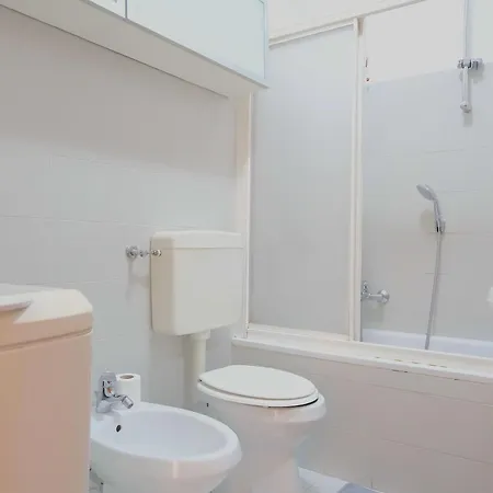 Case Vr In Centro Con Garage Apartmán *